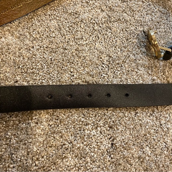 Michael Kors MK Black leather belt Large - Picture 5 of 7